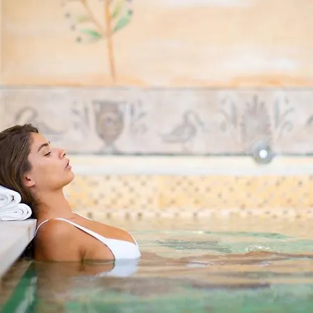 Di Monte Solare Hotel *